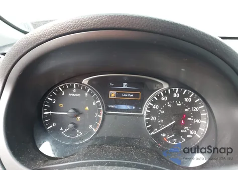 2017 Nissan Altima 2.5/2.5 S/2.5 Sl/2.5 Sr/2.5 Sv z USA, uszkodzony, nr VIN 1N4AL3AP4HC115547